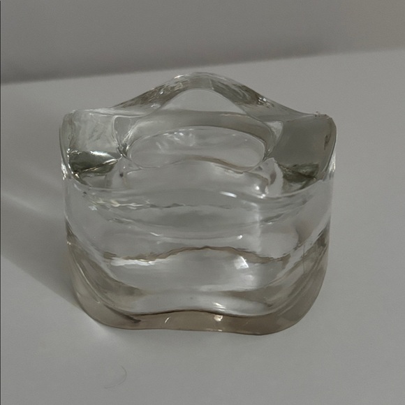 Wavy glass votive candle holder - Picture 5 of 5